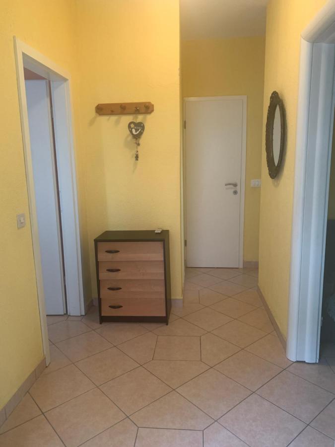 Casa Mare Rtina Garten Zwei Baeder Eg Esterno foto